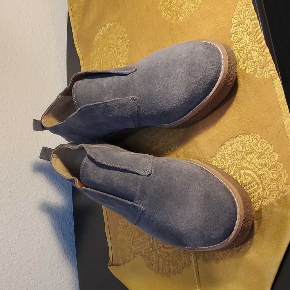❣️NWOB GRAY BOOTIES - Picture 11 of 15